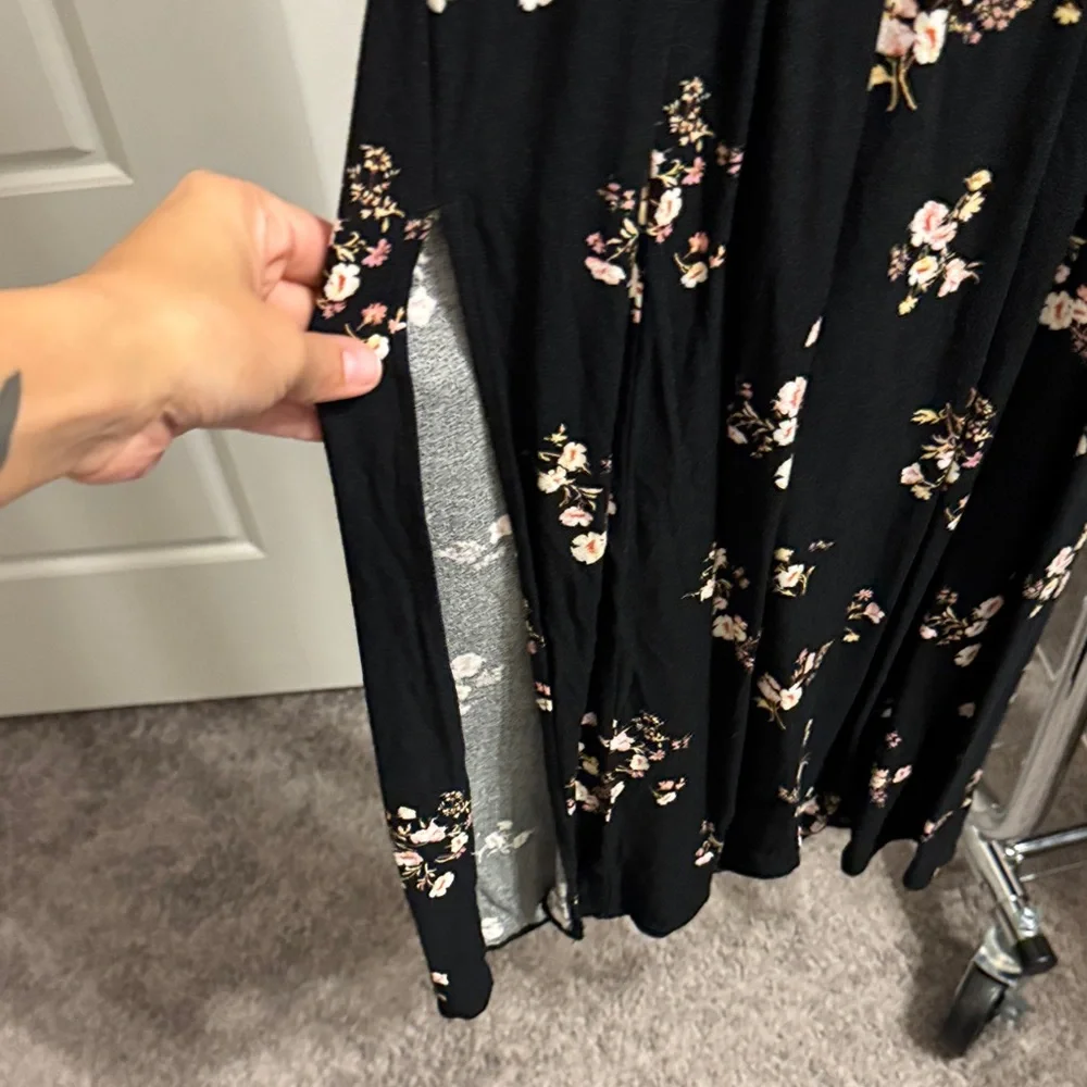 Abercrombie & Fitch Black Floral Midi Dress - Picture 4 of 5